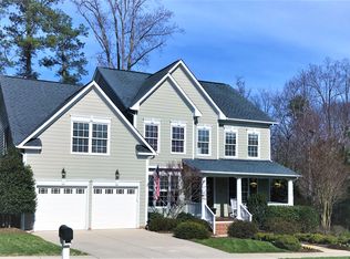 911 Grogans Mill Dr, Cary, NC 27519