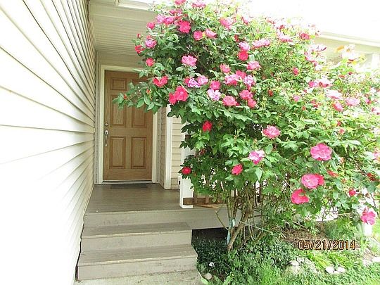 2nd image of 3019 Briarwood Cir