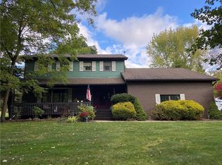 8 McChesney Way, Grove City, PA 16127