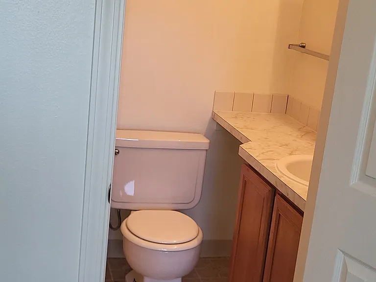 6854 NE Multnomah St #6854 — Photo 19