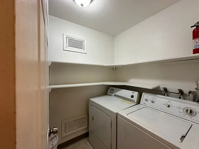 2119 Roundhouse Rd — Photo 3