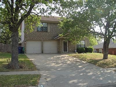1st image of 912 Saratoga Ln