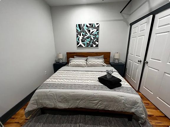 2nd image of 170 Glen St #2