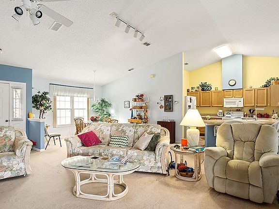 3rd image of 26346 Glen Eagle Dr