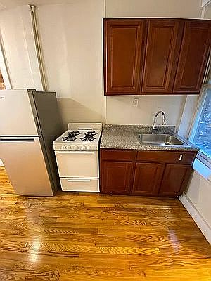1st image of 421 Rogers Ave APT 1