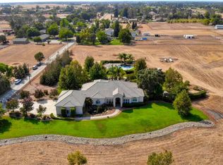 11281 Haggie Rd, Wilton, CA 95693