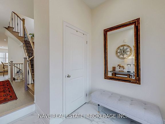 4th image of 52 Conarty Cres