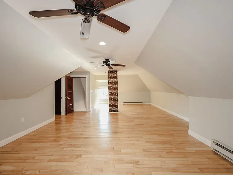 65 Hubbard St #2 — Photo 44