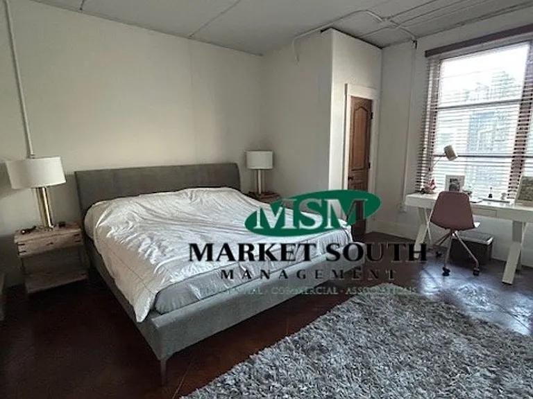 2407 Bull St #B — Photo 16