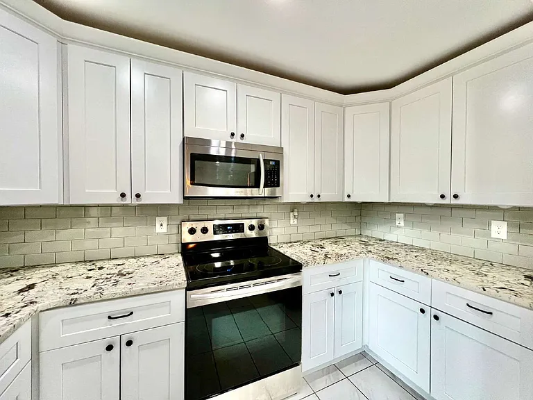 3500 Mathis Dr — Photo 9