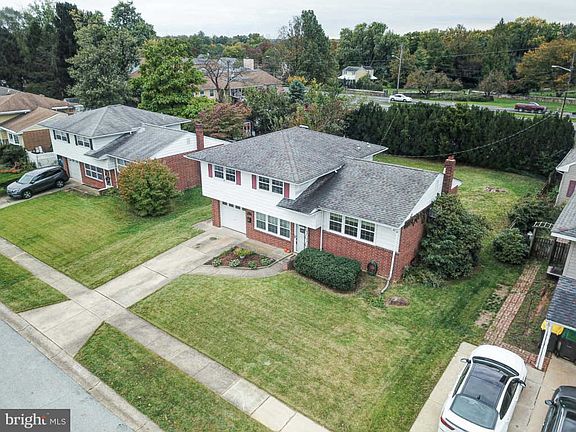 2nd image of 2117 Armour Dr