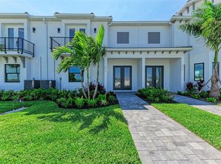 6025 White Mangrove Ln, Bradenton, FL 34210