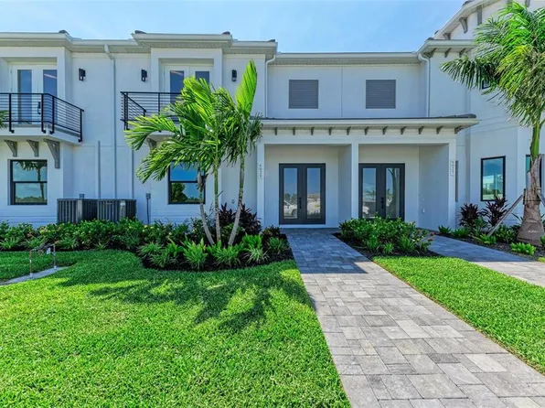 6025 White Mangrove Ln, Bradenton, FL 34210