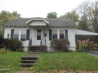 50 Summer St, Gloversville, NY 12078