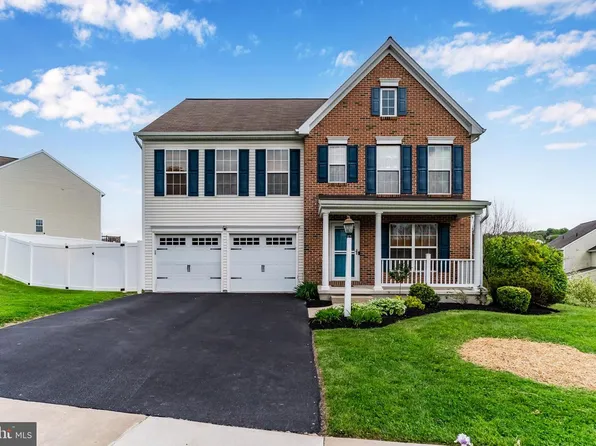 951 Kavanagh Cir, Red Lion, PA 17356