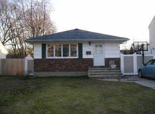 74 Broadway, West Babylon, NY 11704
