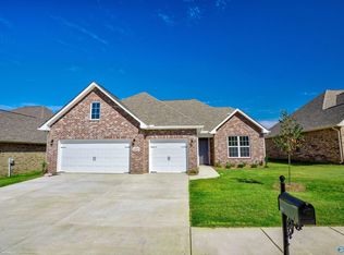 605 Magnolia Cove Ln SW, Hartselle, AL 35640