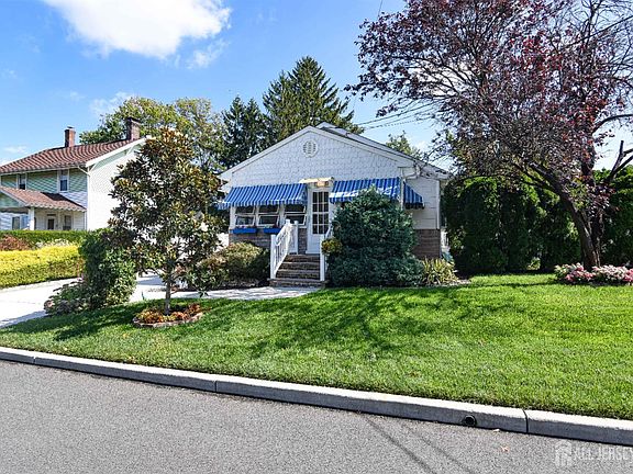 5th image of 16 Cheesequake Rd