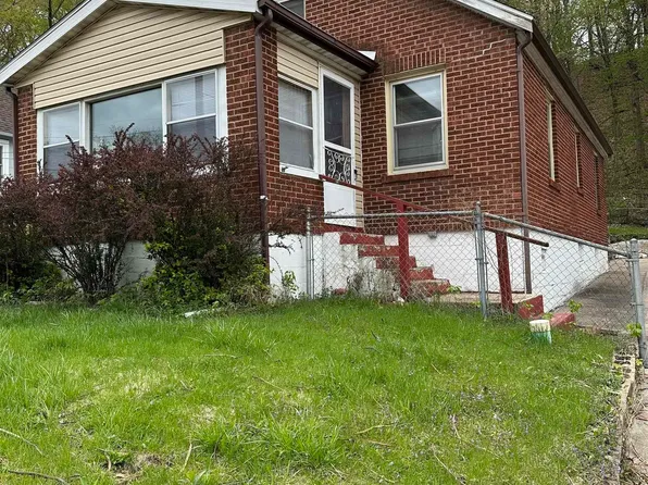 1344 Meadow Ave, East Peoria, IL 61611