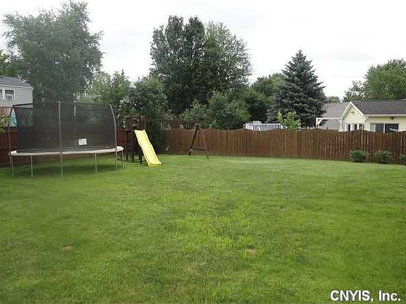 3rd image of 4303 Amblewood Ln