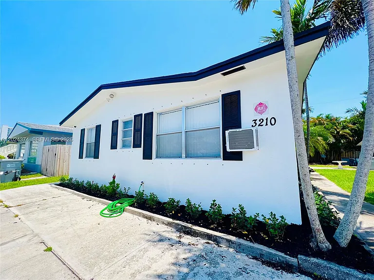 3210 Canal Dr #6 — Photo 15