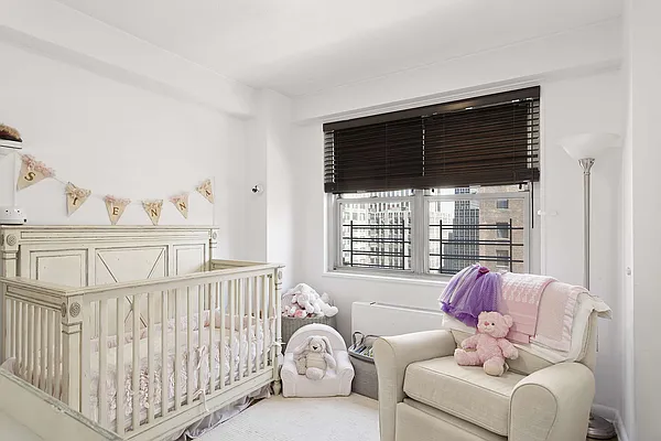 Rented by Compass | media 9