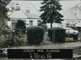 23919 148th Ave, Rosedale, NY 11422