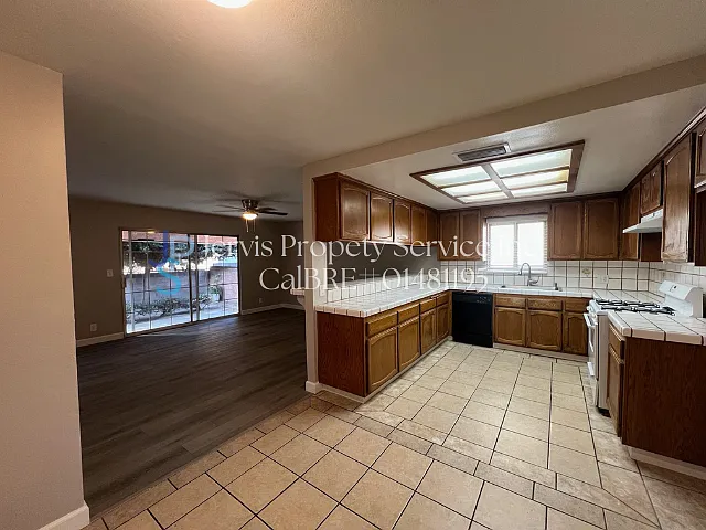 7262 Benares St — Photo 5