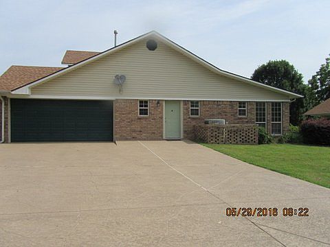 2nd image of 453 Fisher Dr