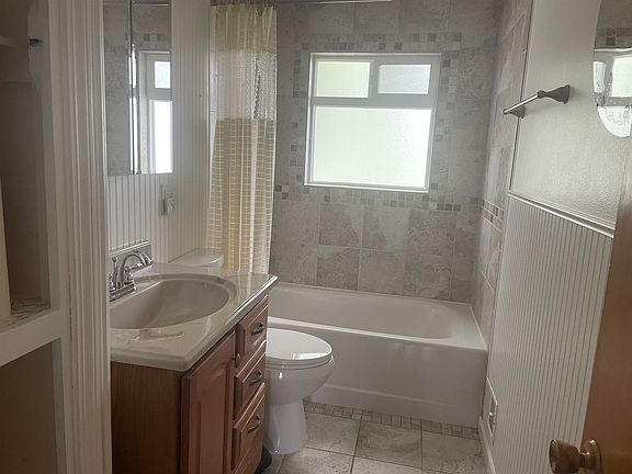 5th image of 299 Court St #6