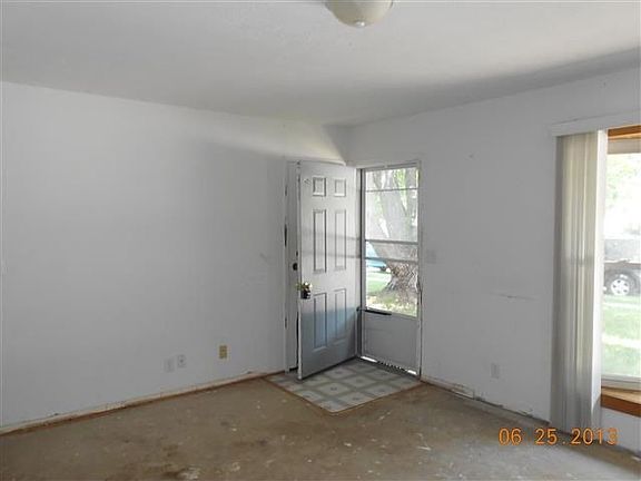 4th image of 739 Quabache Ct