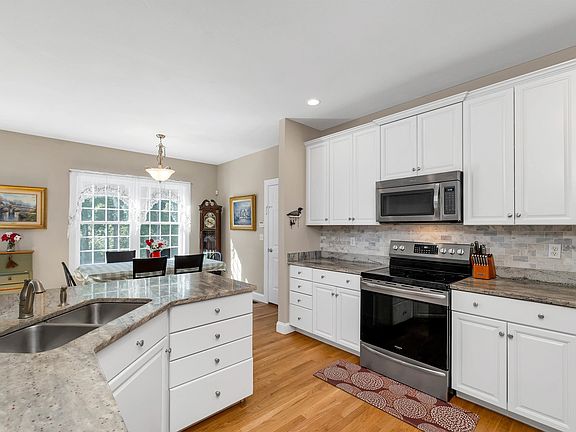 4th image of 110 Brookfield Drive