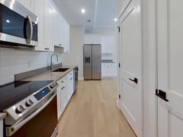 20 Highgate St, Allston, MA