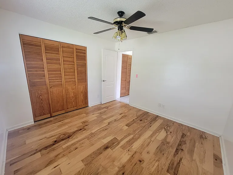 8224 Autumn Oak Ave — Photo 11