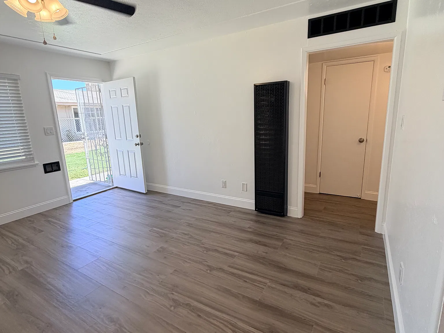 1 bed, 800 sqft, $1,350 — Photo 4