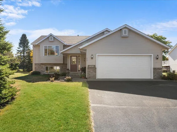 624 Laurel Dr, New Richmond, WI 54017