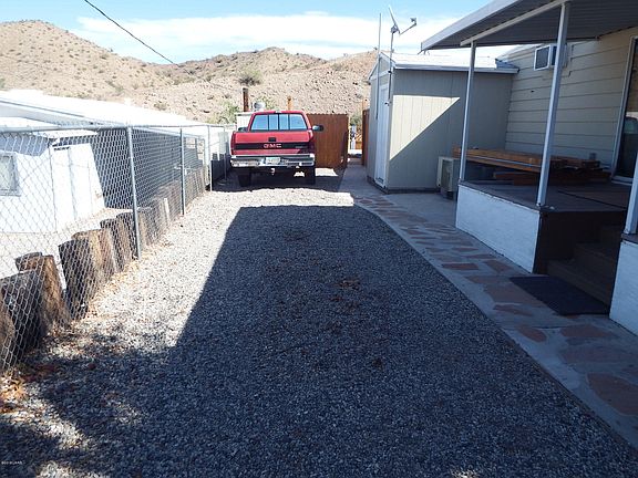 4th image of 2793 Hillcrest Dr