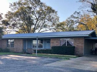 704 Cook Rd, Winnie, TX 77665