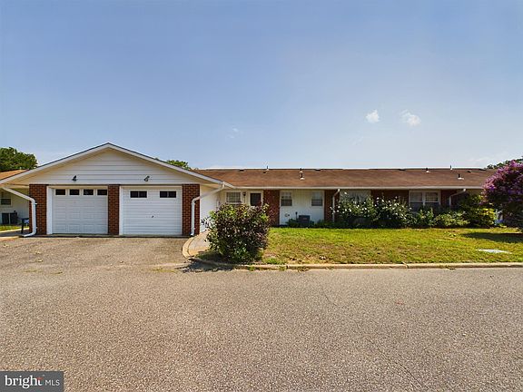 2nd image of 1023 Shetland Dr