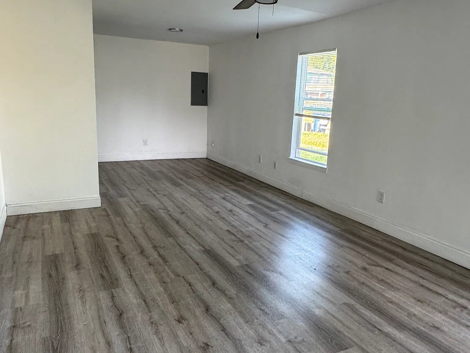 2 bed, $1,230 — Photo 2
