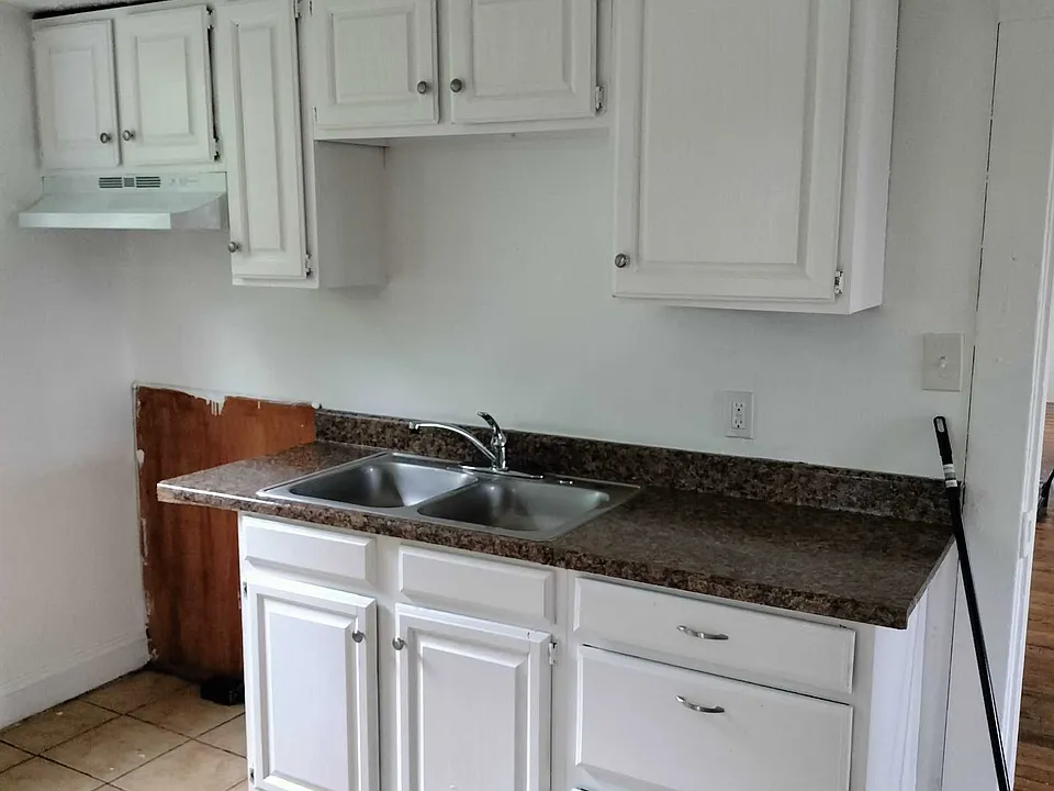 17-19 Windsor St #3