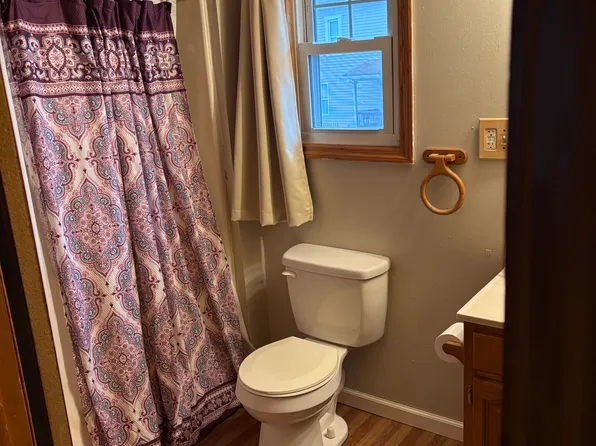 113 3rd Ave, Bellaire, OH 43906