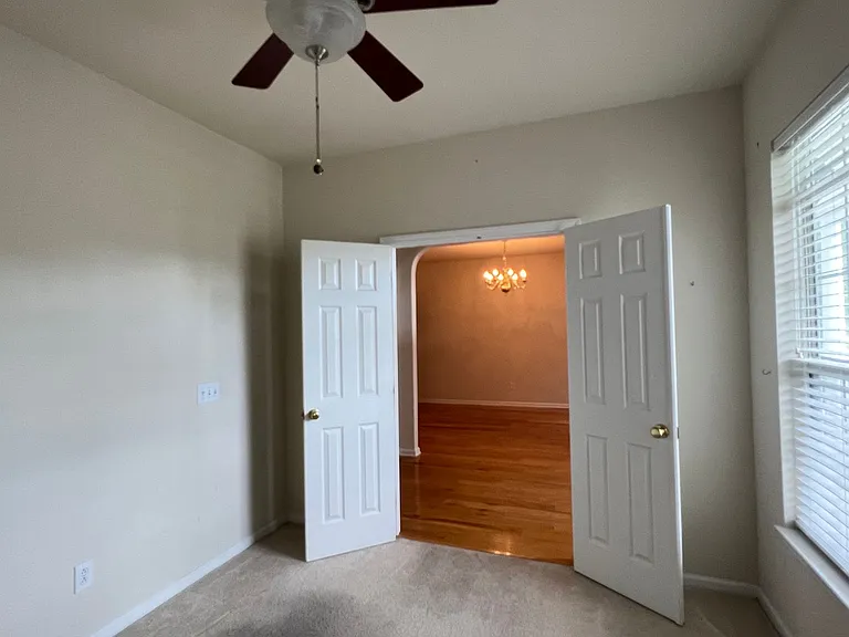 212 Summer Rain Ct — Photo 10