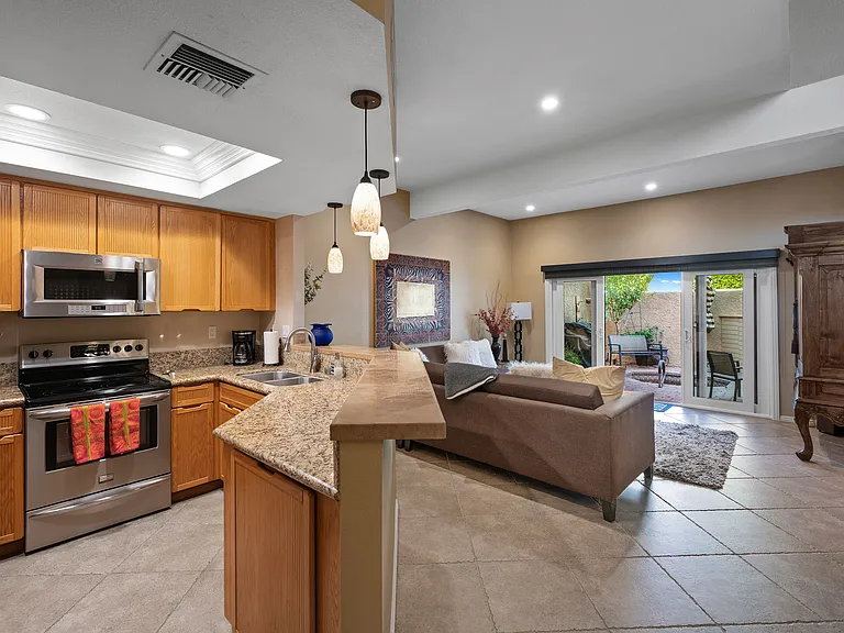 73421 Foxtail Ln — Photo 11