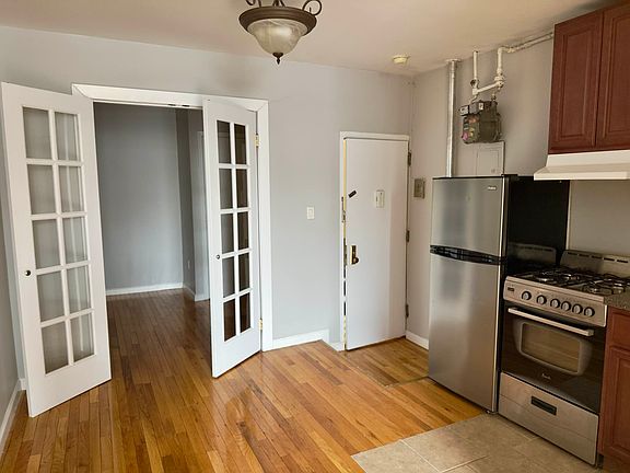 2nd image of 235 E 111th St APT 8