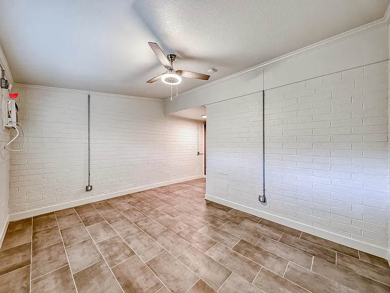310 S Maryland Pkwy #1 — Photo 3