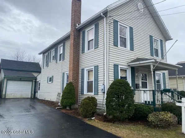 8 Carey Avenue, Hoosick Falls, NY 12090