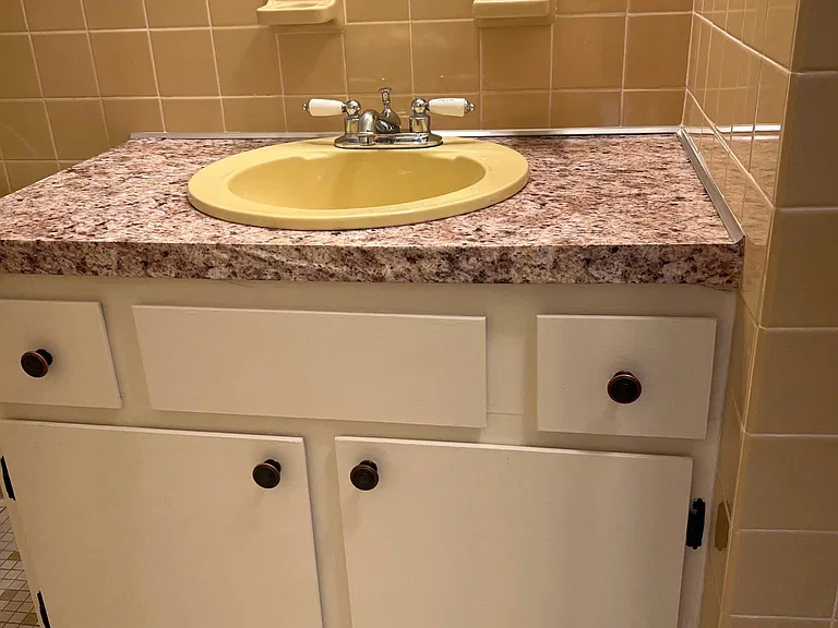 Bathroom vanity