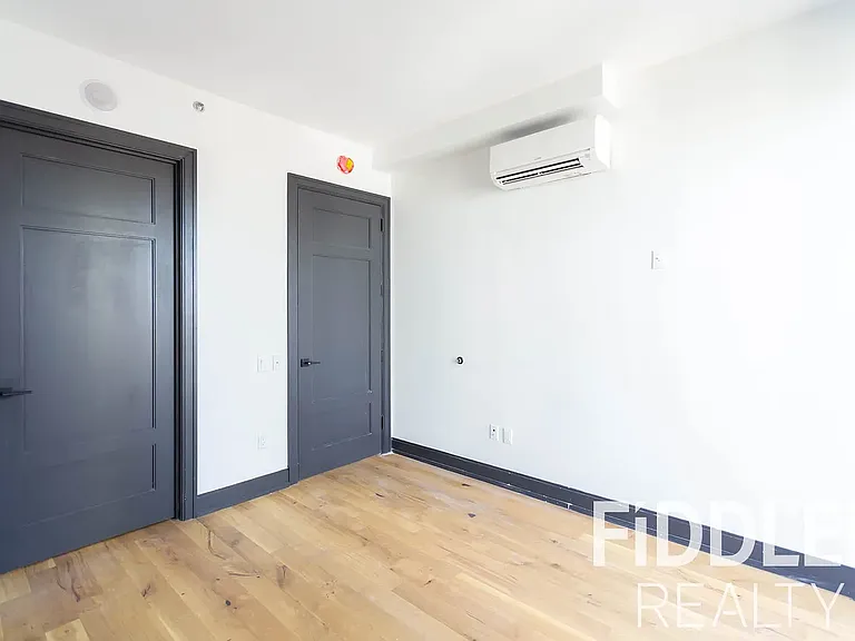 42-20 27th St #1901 — Photo 7