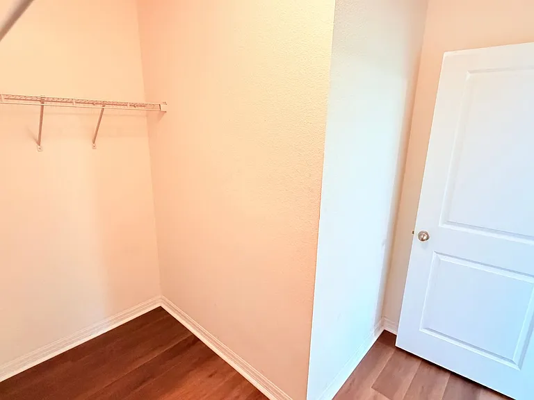 9803 Pepper Tree Pl — Photo 7